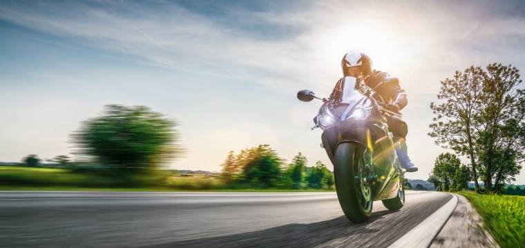 Moto, vitesse et liberté (Crédits photo : Shutterstock)