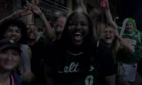 Les fans des Boston Celtics célèbrent le 18e titre NBA
