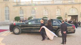 Le couple Biden arrive à l'Elysée pour le dîner d'Etat