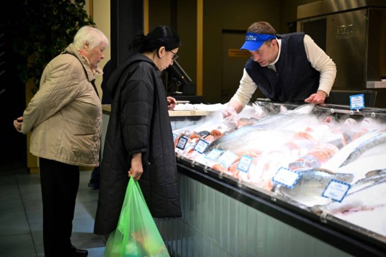 Le marché aux poissons de Moscou, le 17 avril 2024 ( AFP / NATALIA KOLESNIKOVA    )