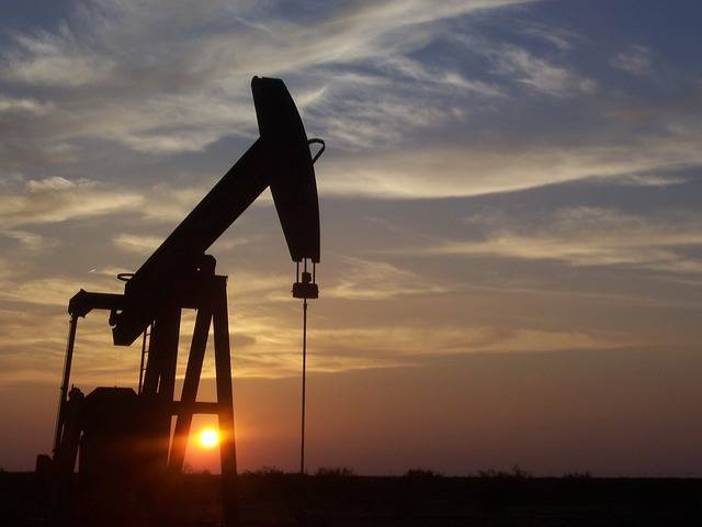 Les Etats-Unis sont désormais le premier producteur de pétrole, devant l'Arabie saoudite et la Russie. (crédit : Skeeze / Pixabay)