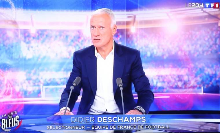 Le sélectionneur de l'équipe de France Didier Deschamps annonce la liste des Bleus retenus pour l'Euro-2024, le 16 mai 2024 sur TF1 à Paris ( AFP / FRANCK FIFE )