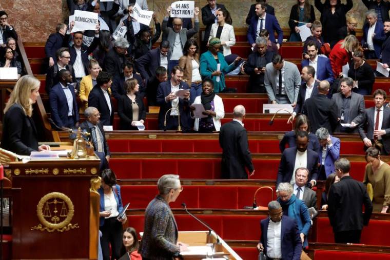 Le projet de loi sur la réforme des retraites du gouvernement français à l'Assemblée nationale à Paris