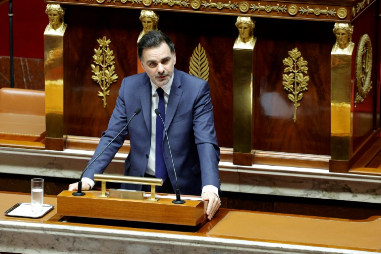 Le ministre du Budget Laurent Saint-Martin s'exprime face aux députés, le 28 octobre 2024 à Paris ( AFP / GEOFFROY VAN DER HASSELT )