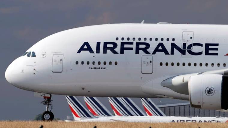 AIR FRANCE-KLM S'APPRÊTE À DÉVOILER UN PLAN DE REFINANCEMENT