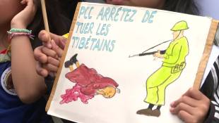 Paris: manifestation contre la venue de Xi Jinping