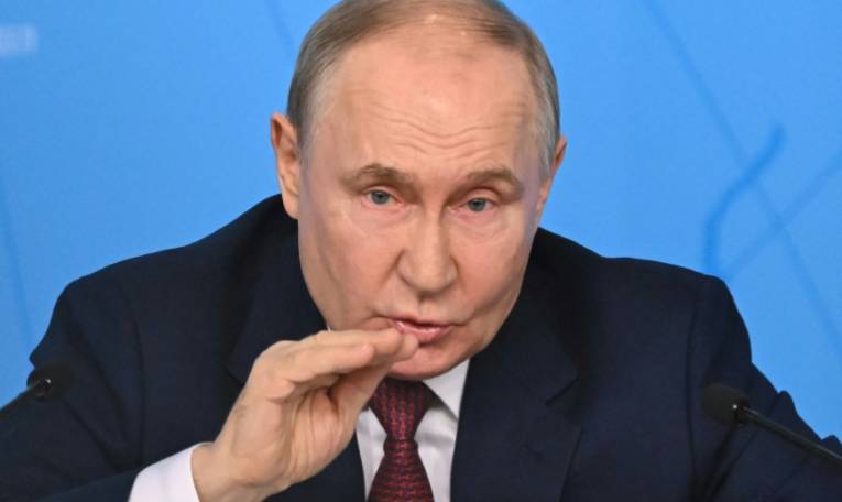Vladimir Poutine à Moscou le 14 juin 2024 ( AFP / NATALIA KOLESNIKOVA    )