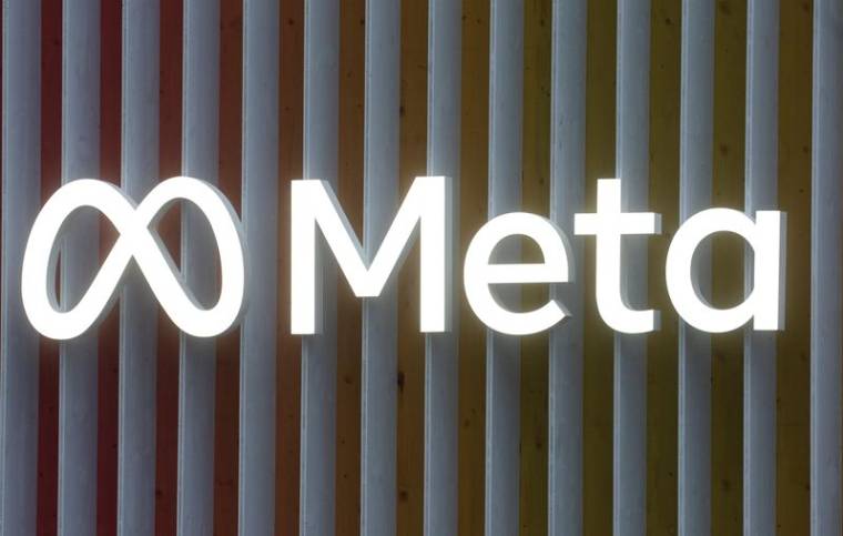 Le logo de Meta Platforms à Davos, en Suisse
