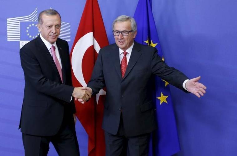 L'UE ENTRE ESPOIR ET CRAINTE APRÈS LE PUTSCH MANQUÉ EN TURQUIE