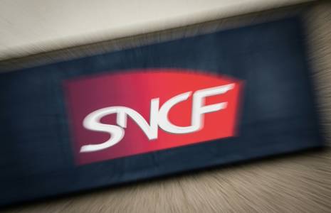Logo de l'entreprise ferroviaire, la SNCF ( AFP / LOIC VENANCE )