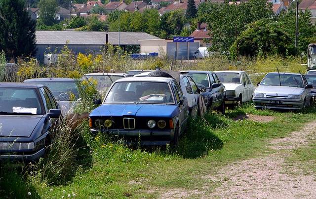 Depuis 2018, chaque Français peut troquer son vieux véhicule polluant contre un autre présentant de belles vertus écologiques. (crédit : CC-Mic / Flickr)