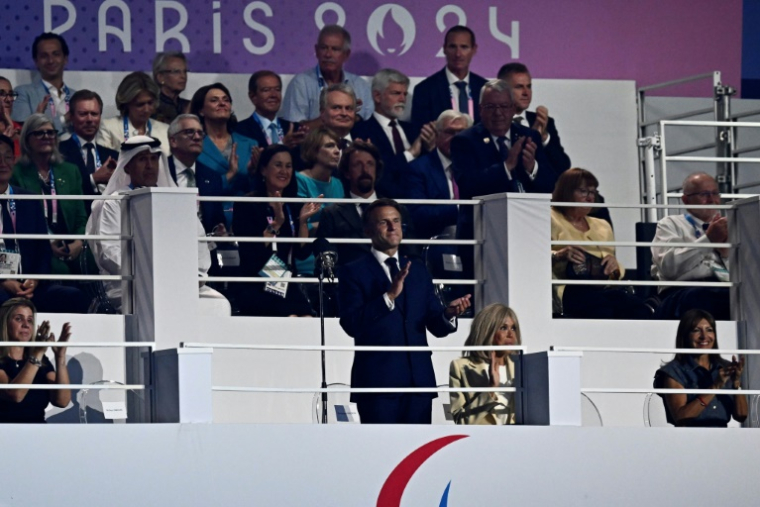 Le président Emmanuel Macron déclare ouverts les Jeux paralympiques Paris-2024, place de la Concorde à Paris, le 28 août 2024 ( POOL / JULIEN DE ROSA )