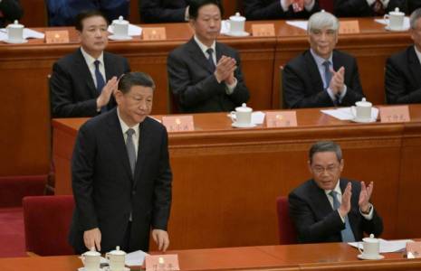 Le président chinois Xi Jinping, lors de la cérémonie d'ouverture de la session annuelle du Parlement chinois, à Pékin, le 4 mars 2024  ( AFP / Pedro Pardo )