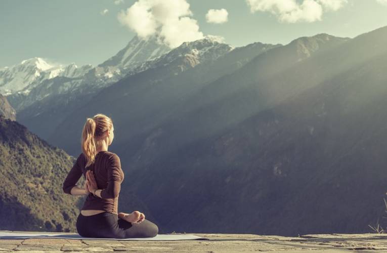 Le yoga à la conquête de la planète (Crédits photo : Shutterstock)