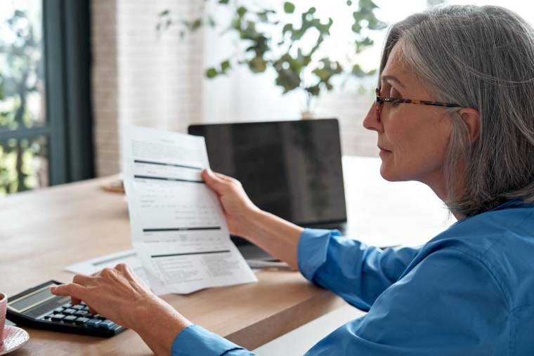 La récente réforme du cumul emploi-retraite permet désormais d’acquérir de nouveaux droits à la retraite en autorisant ainsi la reprise d’une activité après avoir fait valoir ses droits à la retraite. ( crédit photo : Shutterstock )
