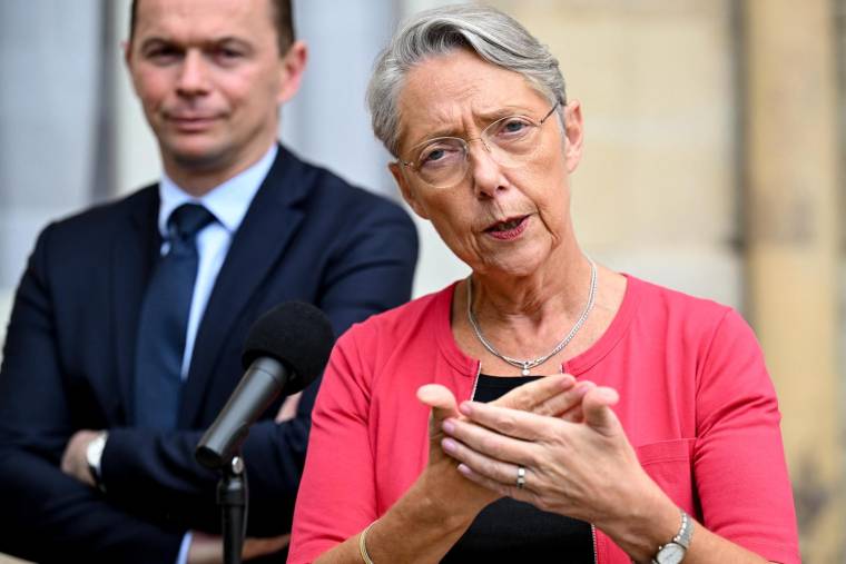 Elisabeth Borne à Paris le 12 juillet. ( AFP / BERTRAND GUAY )