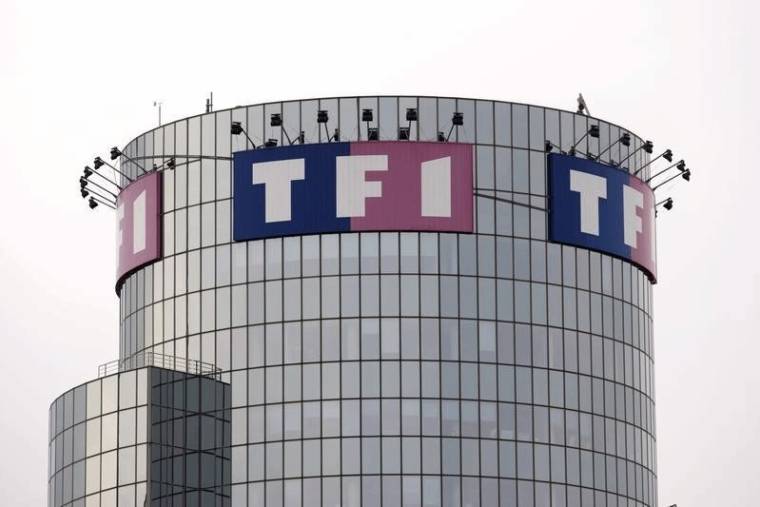 TF1 RECULE À LA BOURSE DE PARIS APRÈS LE PASSAGE DE LCI AU GRATUIT