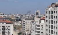 Panaches de fumée après des frappes israéliennes sur le nord de Gaza