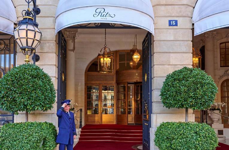 Le Ritz incarne l’art de vivre à la française. crédit photo : Capture d’écran Instagram @ritzparis