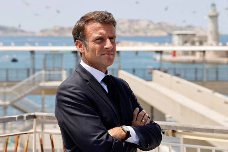 Emmanuel Macron lors d'une visite à Marseille