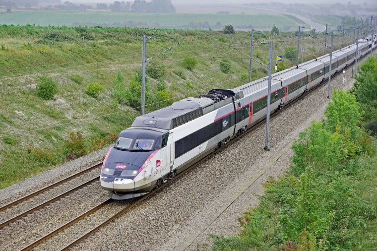 Sncf Les Cartes Avantage Vendues A Moitie Prix Jusqu Au 7 Septembre Boursorama