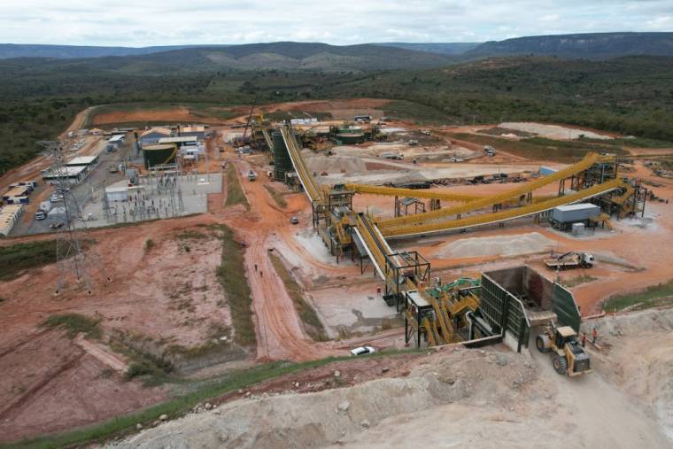 Vue aérienne de la mine de Grota do Cirilo, au Brésil, le 25 mai 2023. ( AFP / DOUGLAS MAGNO )