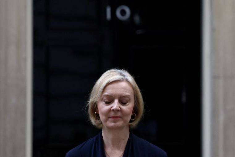 La Première ministre britannique Elizabeth Truss annonce sa démission devant le 10 Downing Street, Londres