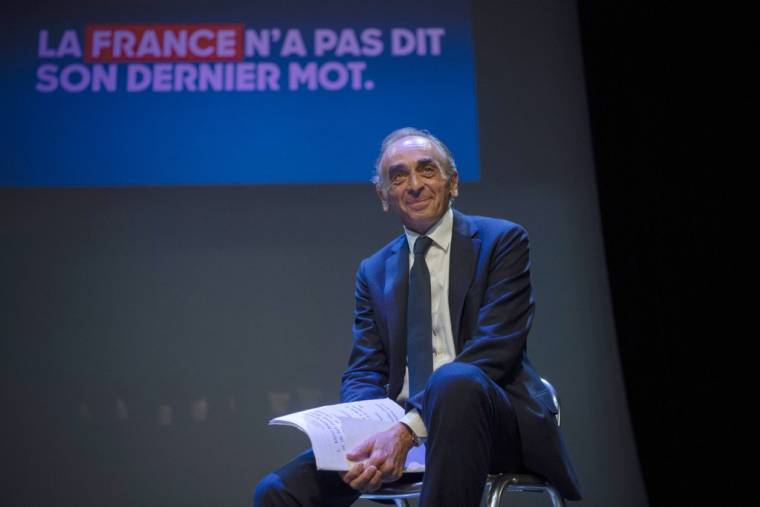 Éric Zemmour à Béziers, le 16 octobre 2021. ( AFP / CHRISTOPHE SIMON )