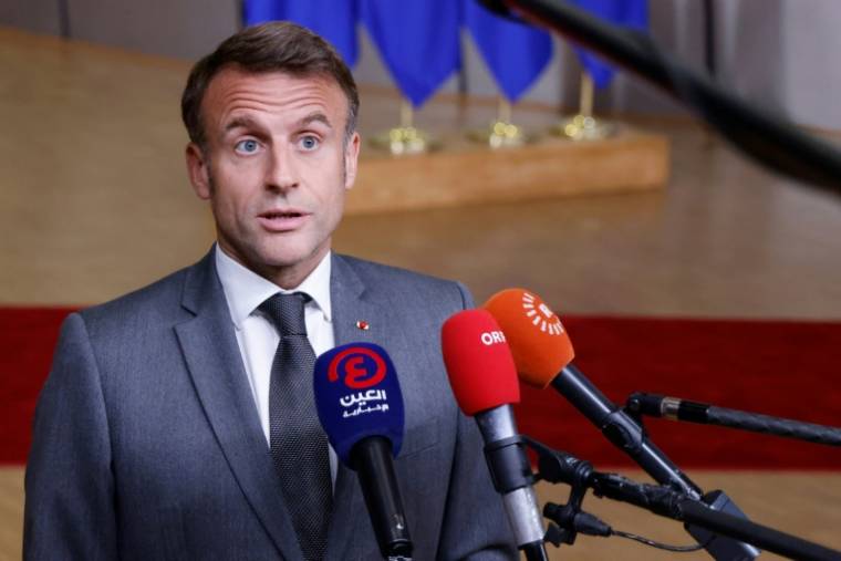 Le président français Emmanuel Macron s'exprime à l'issue d'un sommet européen à Bruxelles le 28 juin 2024 ( AFP / Ludovic MARIN )