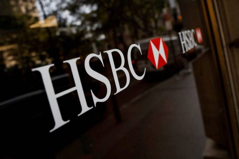 HSBC DISCUTE AVEC CERBERUS ET UN AUTRE FONDS POUR CÉDER SA BANQUE DE DÉTAIL EN FRANCE