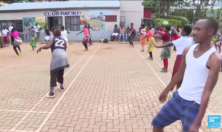 Au Rwanda, le pouvoir de la danse pour célébrer la mémoire des victimes génocide