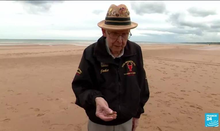 D-Day : Papa Jake, vétéran américain de 100 ans et star des réseaux sociaux