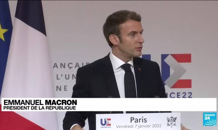 France : Emmanuel Macron confirme qu’il « assume totalement » ses propos sur les non-vaccinés