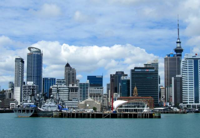 Pour éviter la flambée des prix la Nouvelle-Zélande a voté une loi qui restreint l'accès à son marché immobilier pour les étrangers. (Crédits:Pixabay Darcoil)