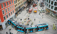 Un tramway déraillé a percuté un bâtiment dans une rue animée du centre d'Oslo, en Norvège, le 29 octobre 2024 ( NTB / Terje Pedersen )