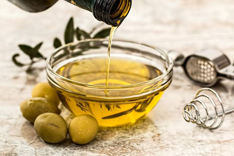 Le prix des bouteilles d’huile d’olive a augmenté de près de 20 % en France en une année. (Stevepb / Pixabay)