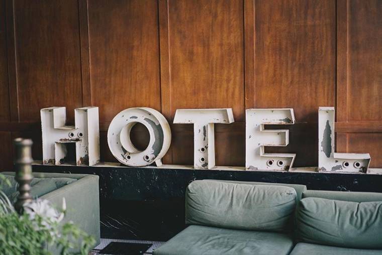 Airbnb assigné en justice par les hôteliers pour «concurrence déloyale» (Crédits: Bill Anastas)
