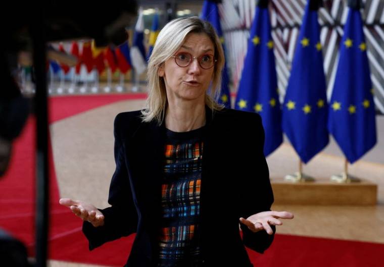 La ministre française de la Transition énergétique, Agnès Pannier-Runacher, arrive à une réunion des ministres de l'Énergie de l'UE