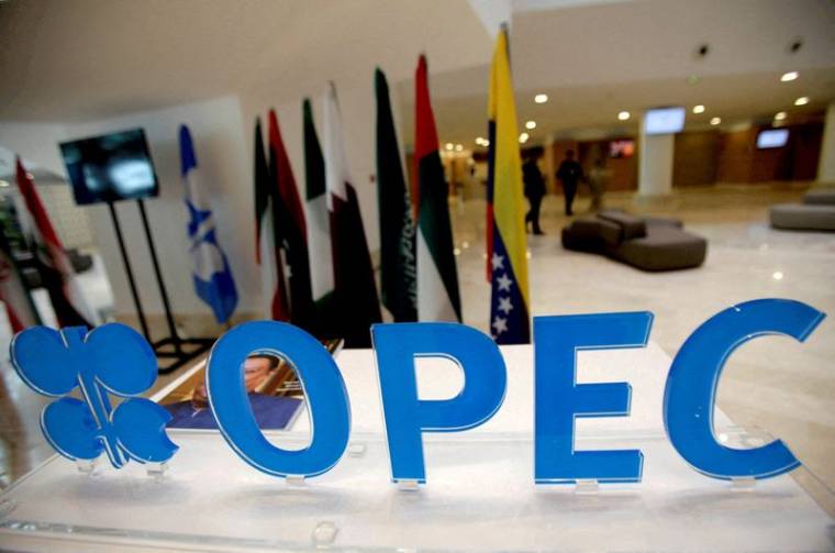 Photo d'archives du logo de l'Organisation des pays exportateurs de pétrole (OPEP) à Alger, en Algérie