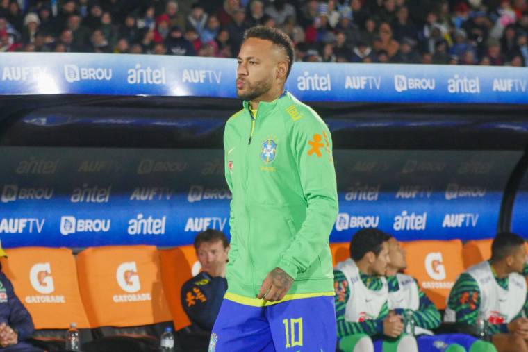 Le douloureux verdict est tombé pour le genou de Neymar