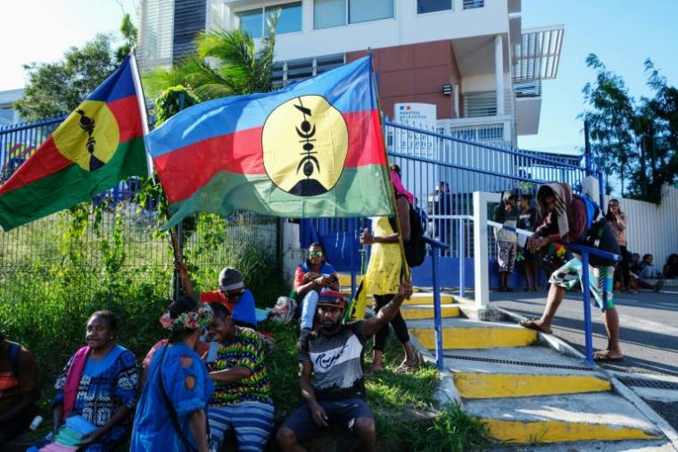 Rassemblement de partisans indépendantistes à Nouméa, le 13 mai 2024 en Nouvelle-Calédonie ( AFP / Theo Rouby )