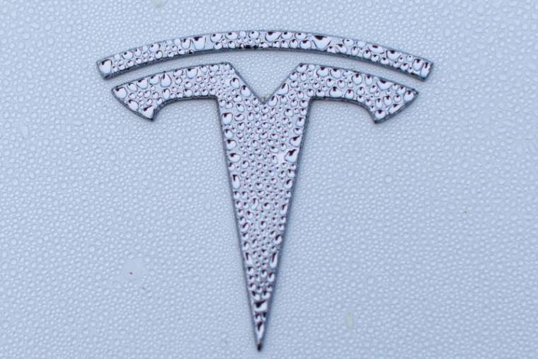 Le logo Tesla