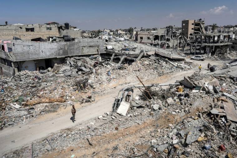Vue des destructions à Khan Younès, grande ville du sud de Gaza, après le retrait des troupes israéliennes, le 7 avril 2024   ( AFP / - )