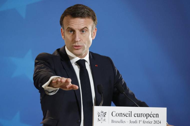 Emmanuel Macron à Bruxelles le 1er février 2024. ( AFP / LUDOVIC MARIN )