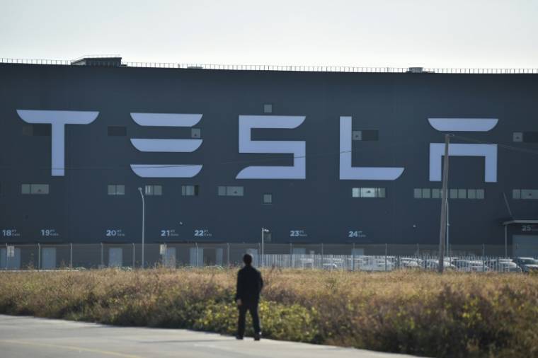 L'usine de Tesla à Shanghai, le 8 novembre  2019 ( AFP / HECTOR RETAMAL )