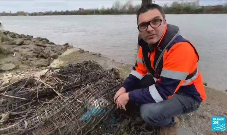 Pollution du plastique : la Seine, un fleuve particulièrement touché