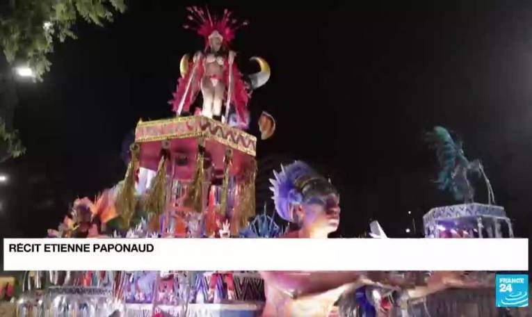 Carnaval de Rio : un défilé haut en couleur