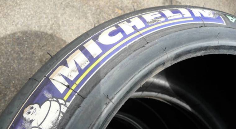 Un pneumatique de la marque Michelin. (© Jason Goulding)