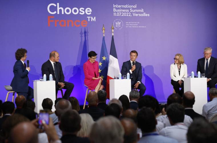 Emmanuel Macron, à Versailles, le 11 juillet 2022 ( POOL / LUDOVIC MARIN )