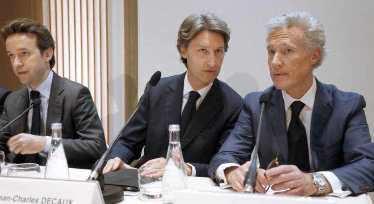 Jean-Sébastien, Jean-Charles et Jean-François Decaux ont racheté pour un montant de 40 millions d'euros de titres entre mai et octobre. (© AFP)